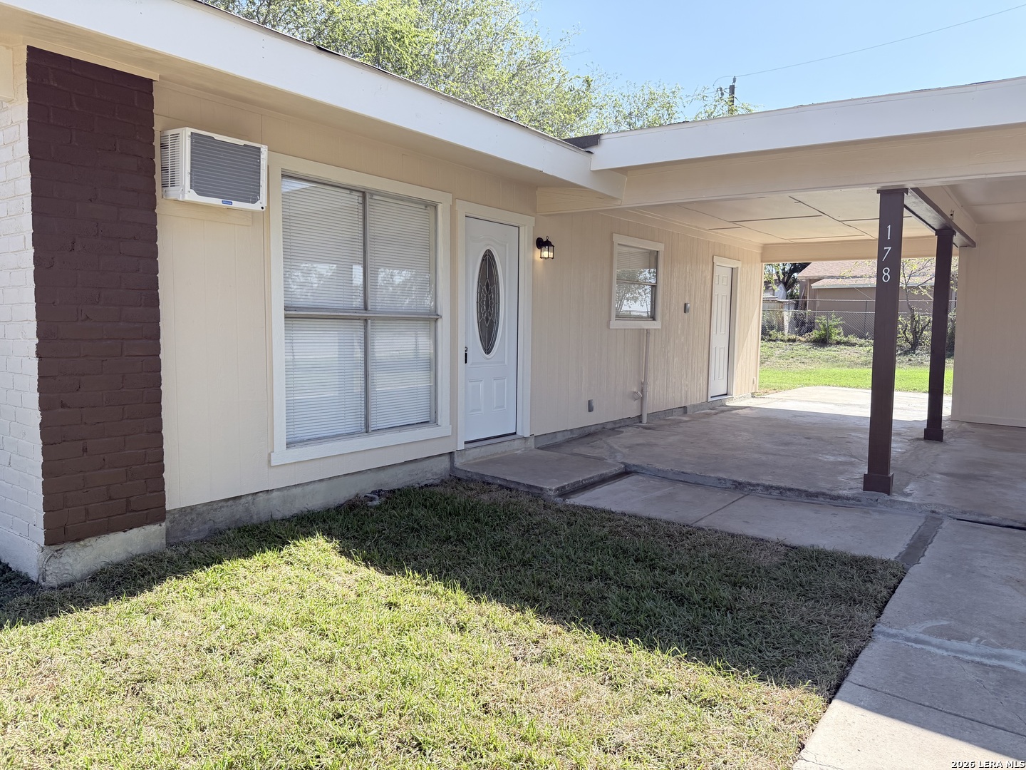 178 Lake Valley Street San Antonio TX 78227