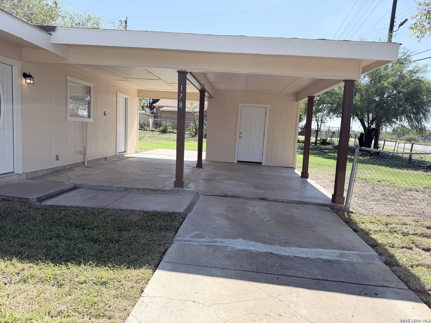 178 Lake Valley Street San Antonio TX 78227