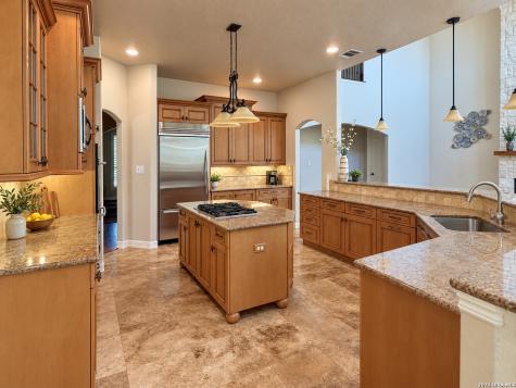 24511 Bogey Ridge San Antonio TX 78260