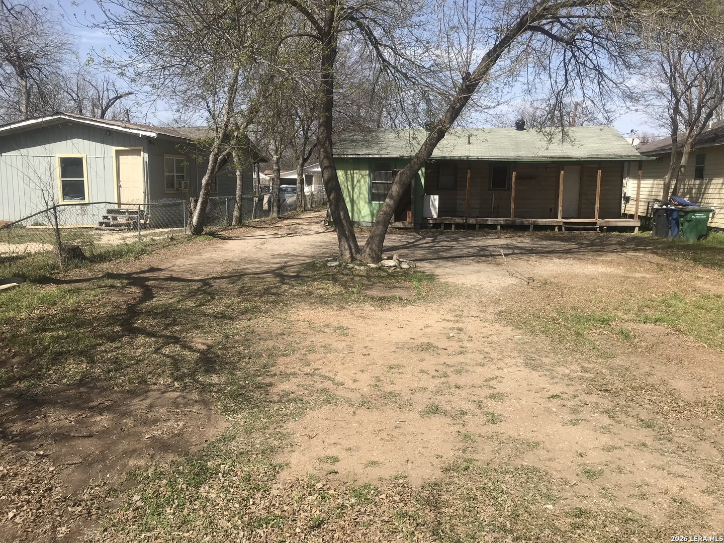 614 Sunglo San Antonio TX 78221