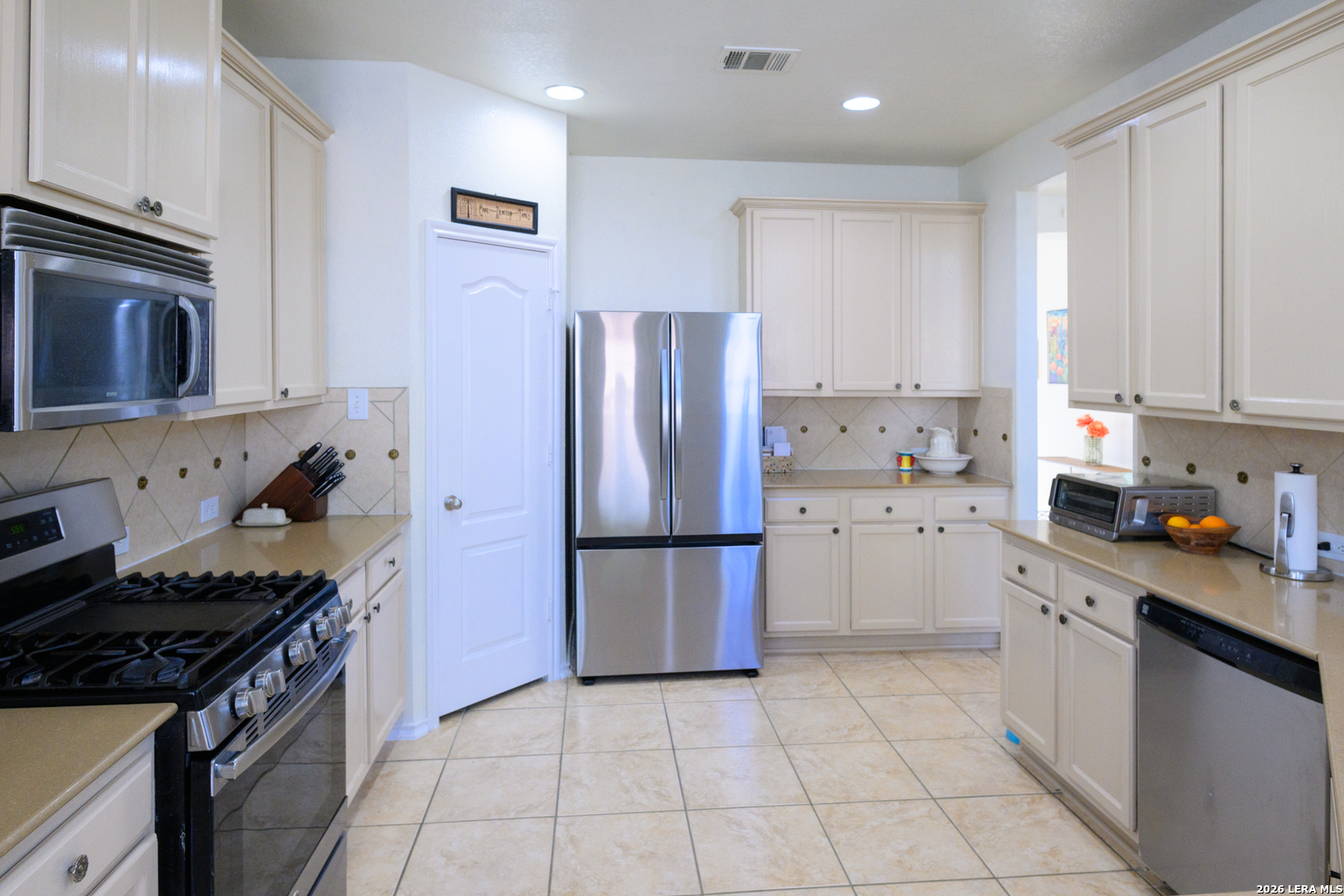 24822 Catalan Cliff San Antonio TX 78261