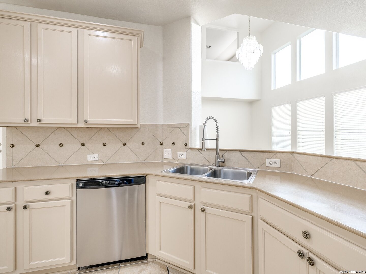 24822 Catalan Cliff San Antonio TX 78261