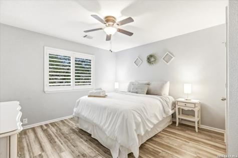 13517 Bristow Dawn San Antonio TX 78217