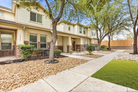 13517 Bristow Dawn San Antonio TX 78217