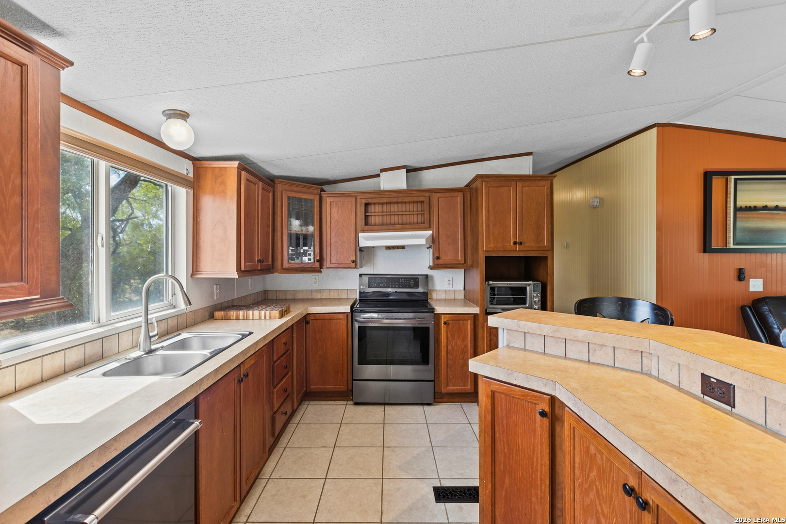 157 County Road 5635 Castroville TX 78009