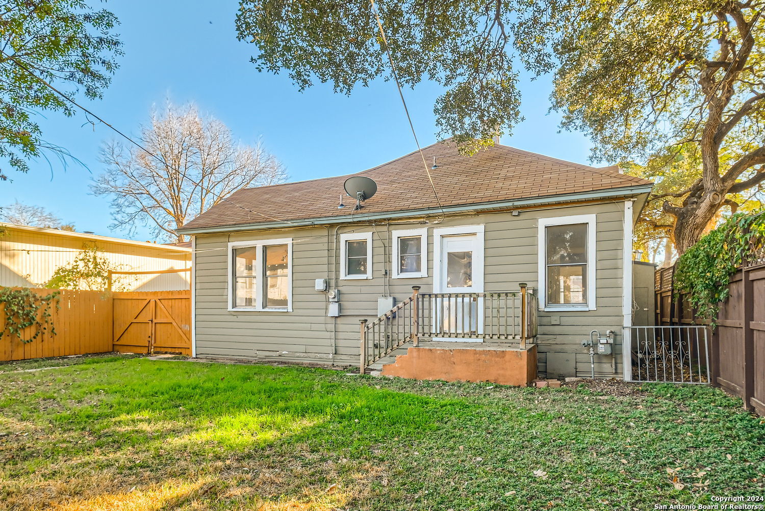 1611 Mckinley Avenue San Antonio TX 78210