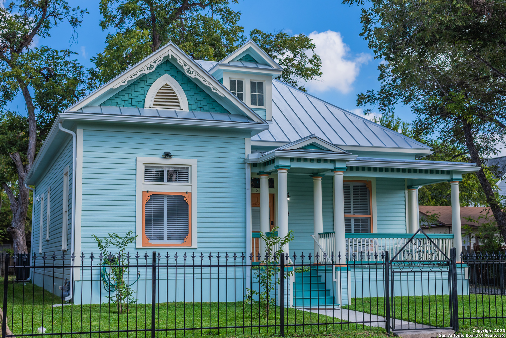 215 Lowell Street San Antonio TX 78210