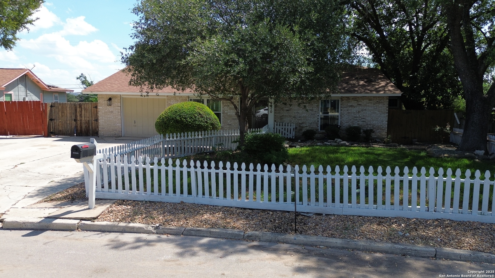 9210 Summer Wind Street San Antonio TX 78217