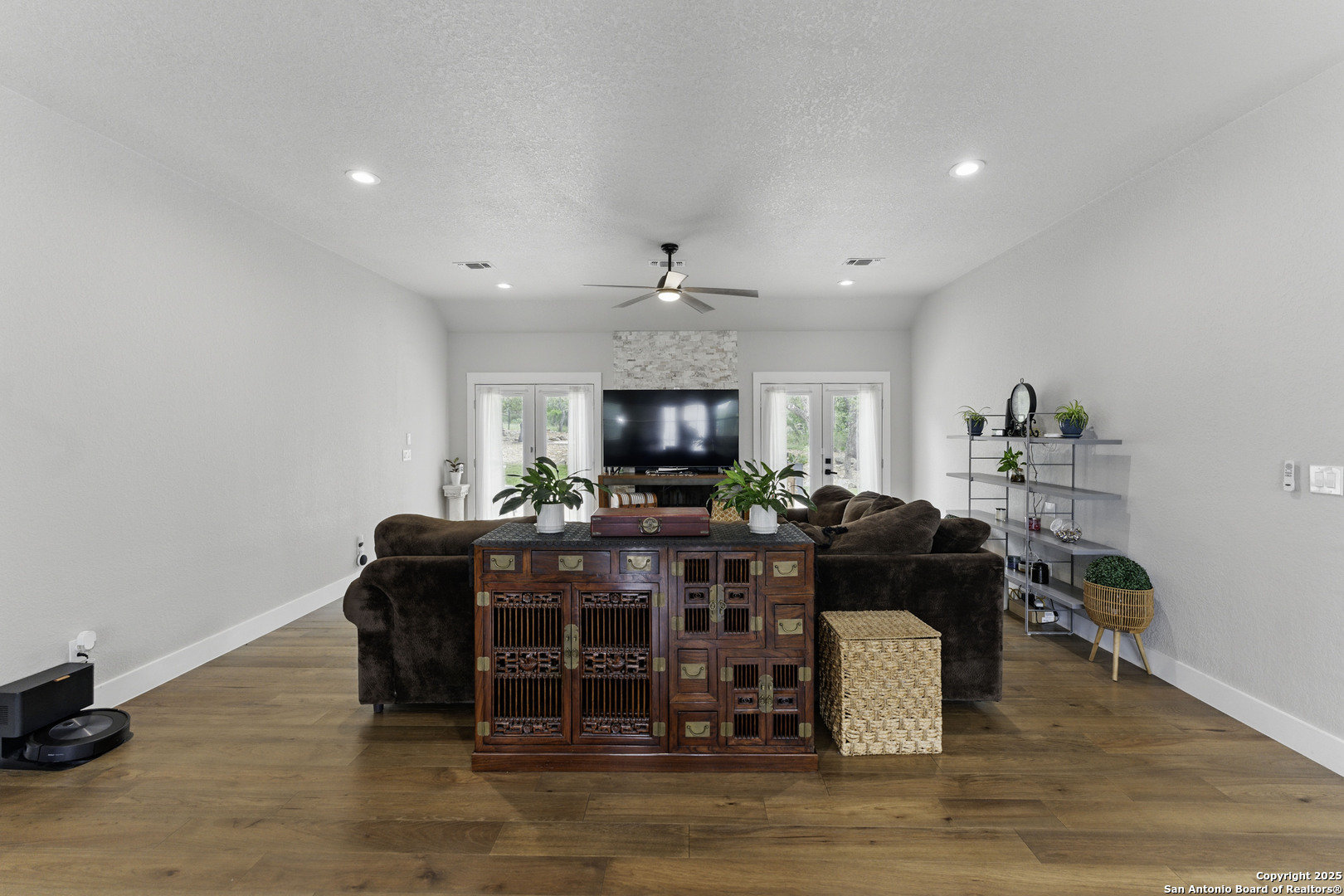 725 Winding View New Braunfels TX 78132