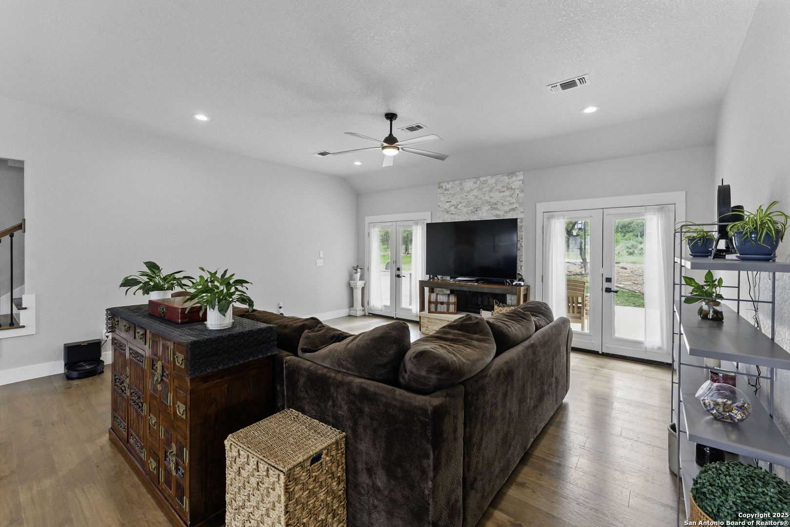 725 Winding View New Braunfels TX 78132