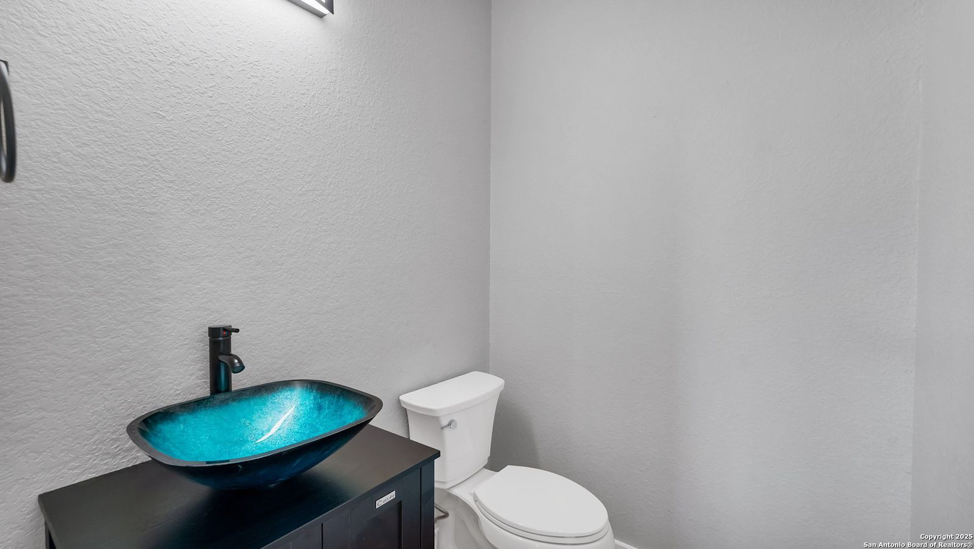 725 Winding View New Braunfels TX 78132