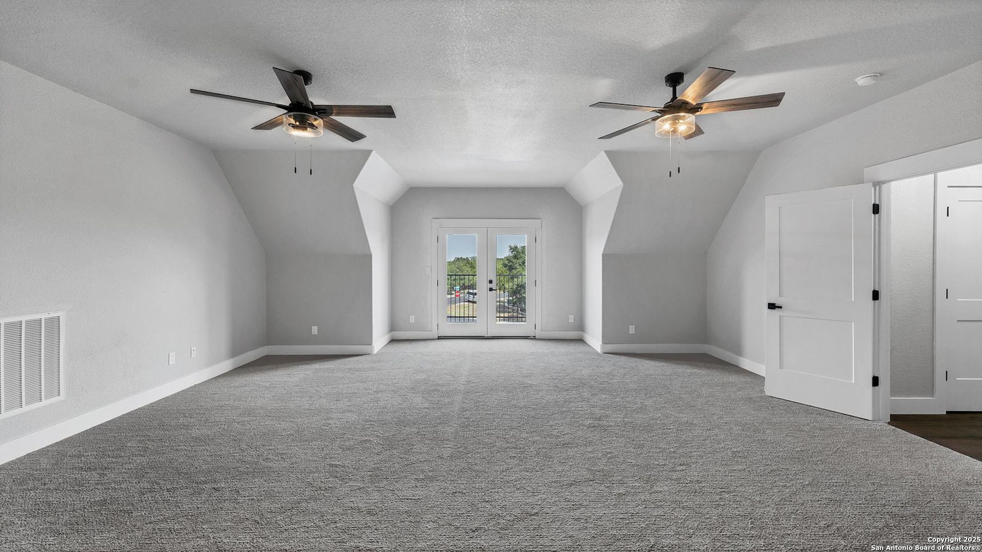 725 Winding View New Braunfels TX 78132