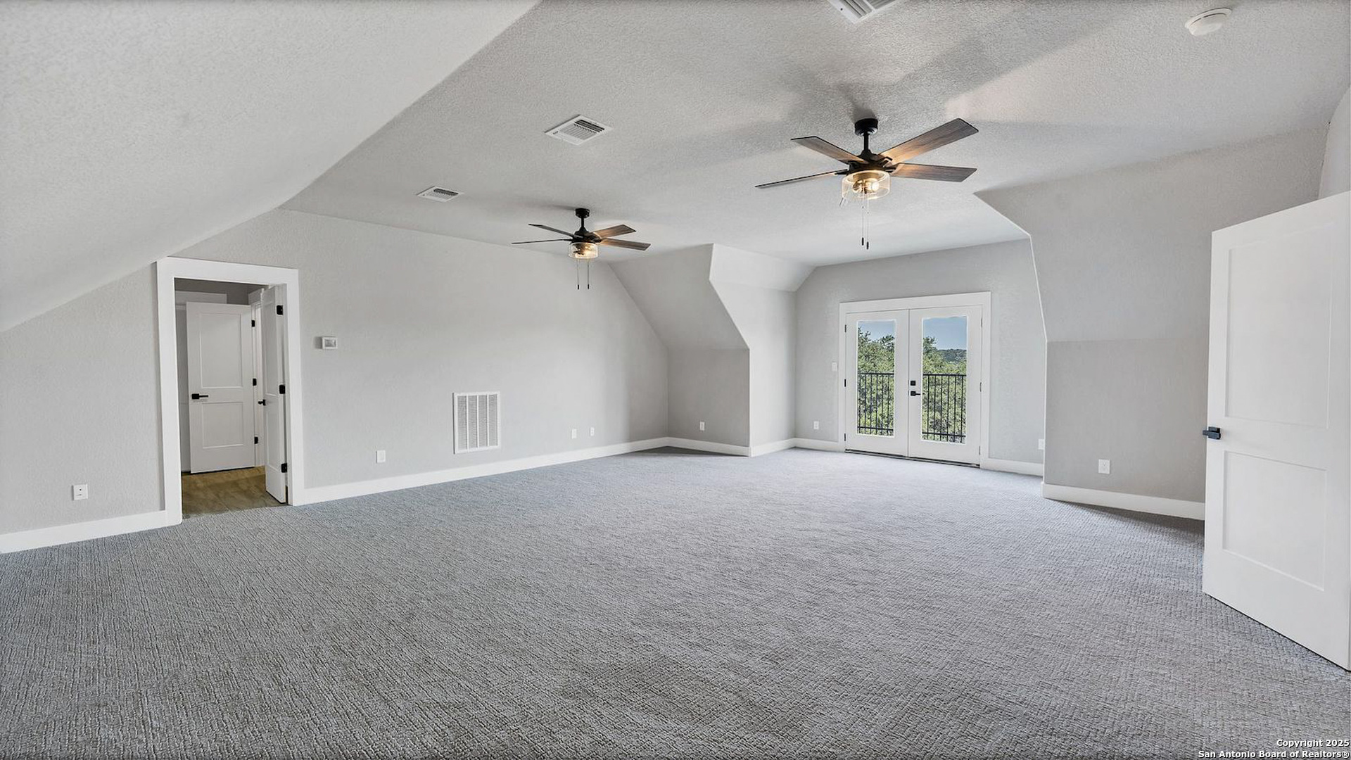 725 Winding View New Braunfels TX 78132