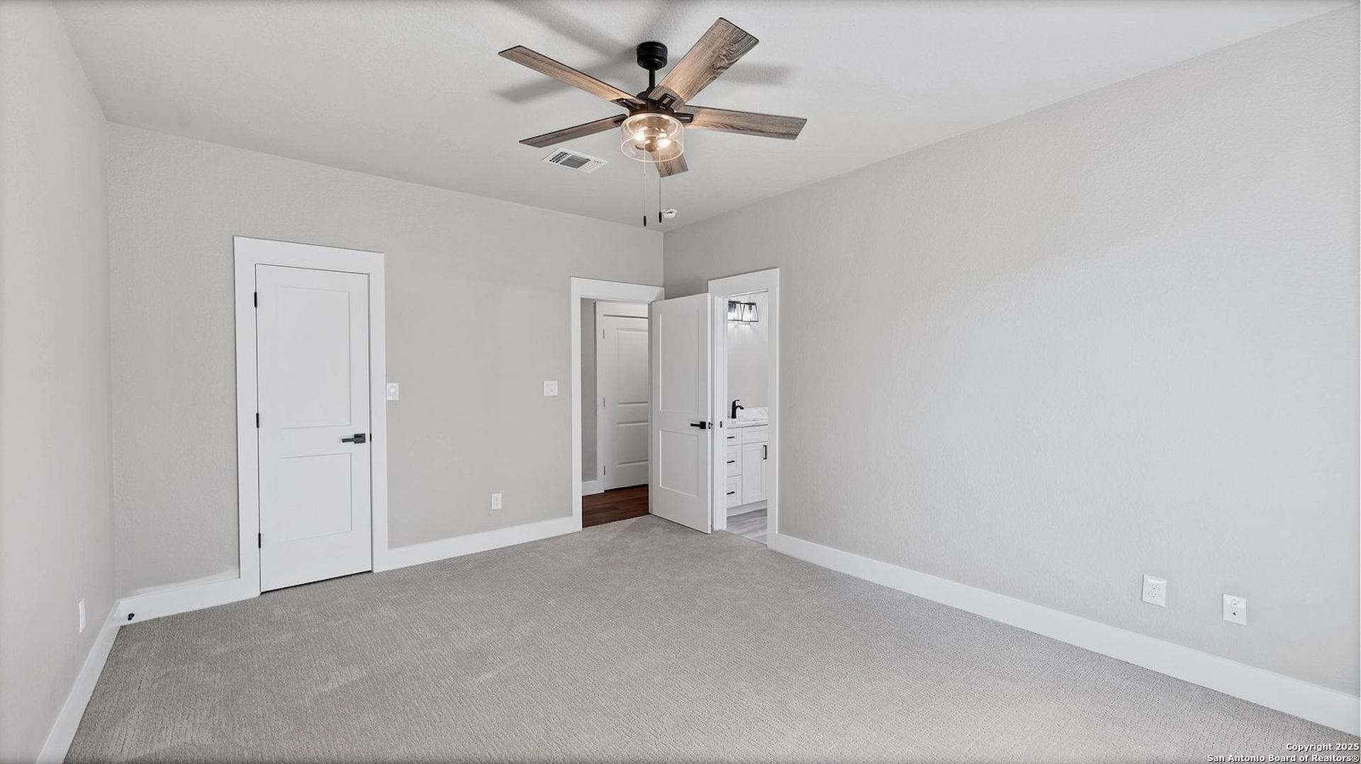 725 Winding View New Braunfels TX 78132