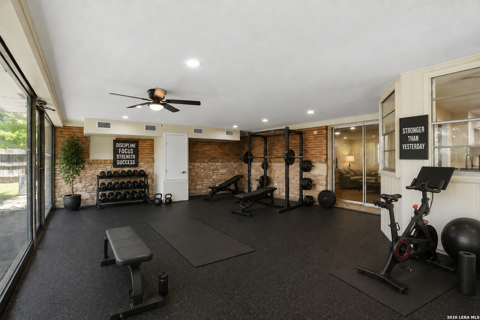 229 Sherri Drive Universal City TX 78148