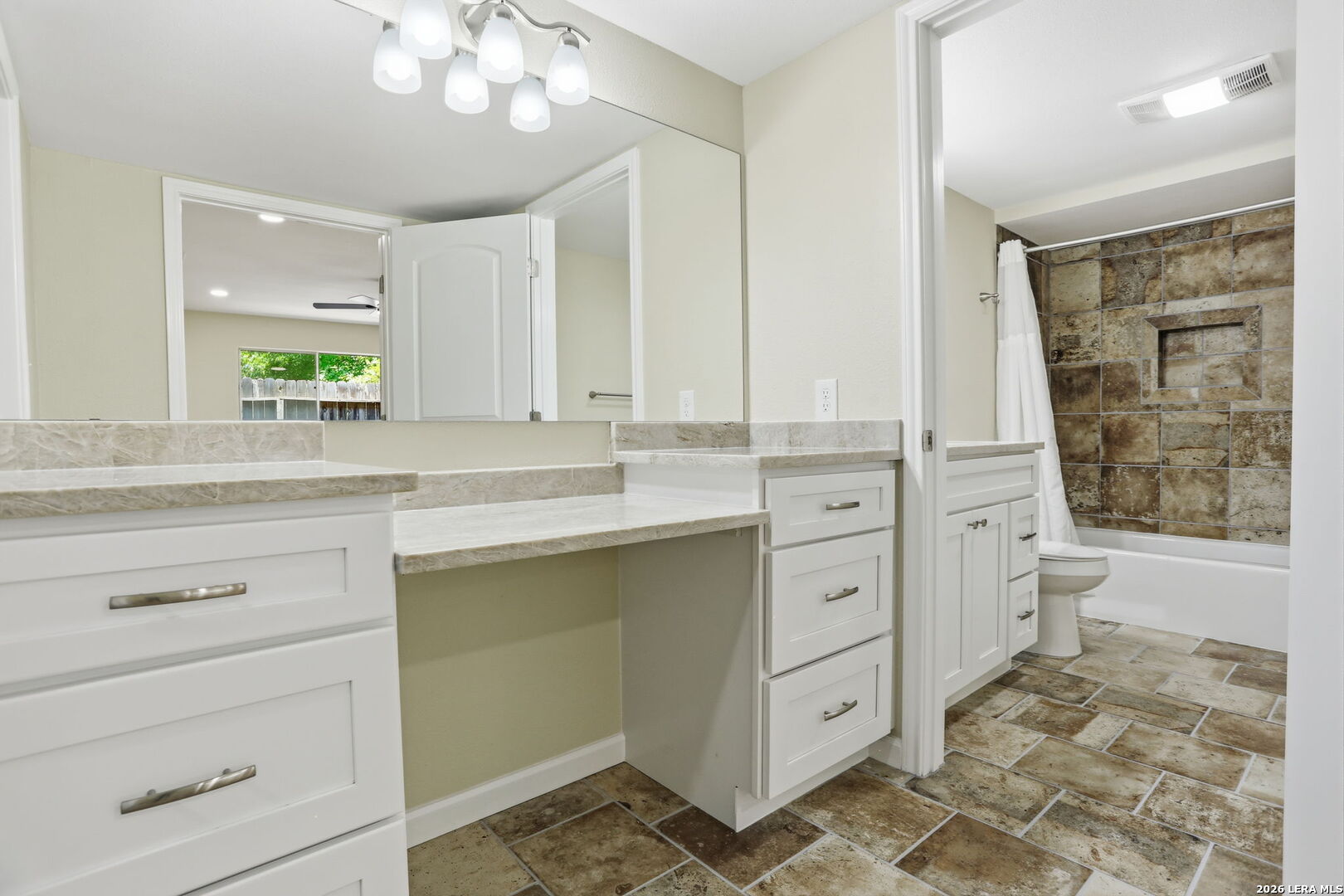 229 Sherri Drive Universal City TX 78148