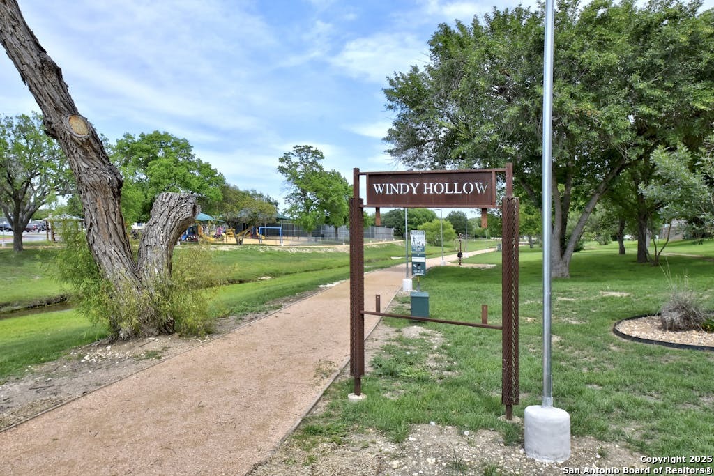 5801 Windvale Drive Windcrest TX 78239