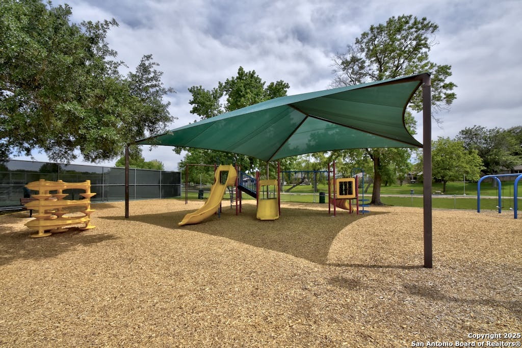 5801 Windvale Drive Windcrest TX 78239