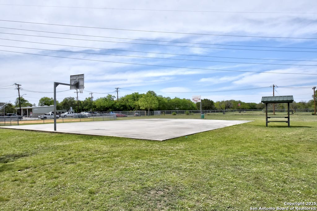 5801 Windvale Drive Windcrest TX 78239