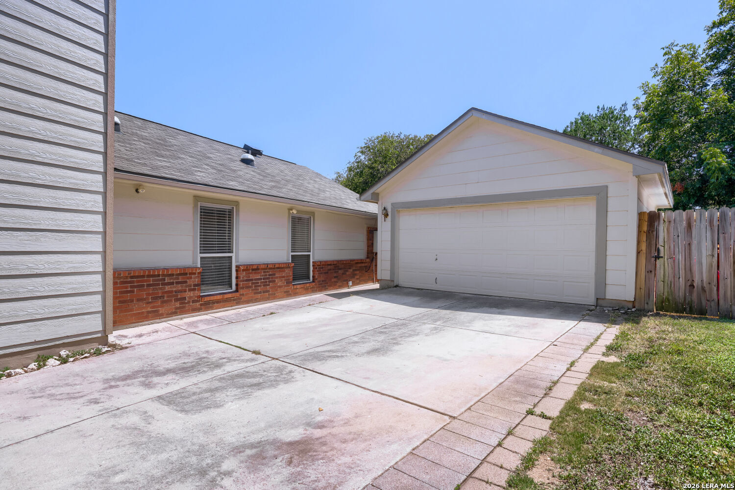 13103 Stoney Creek Drive Universal City TX 78148
