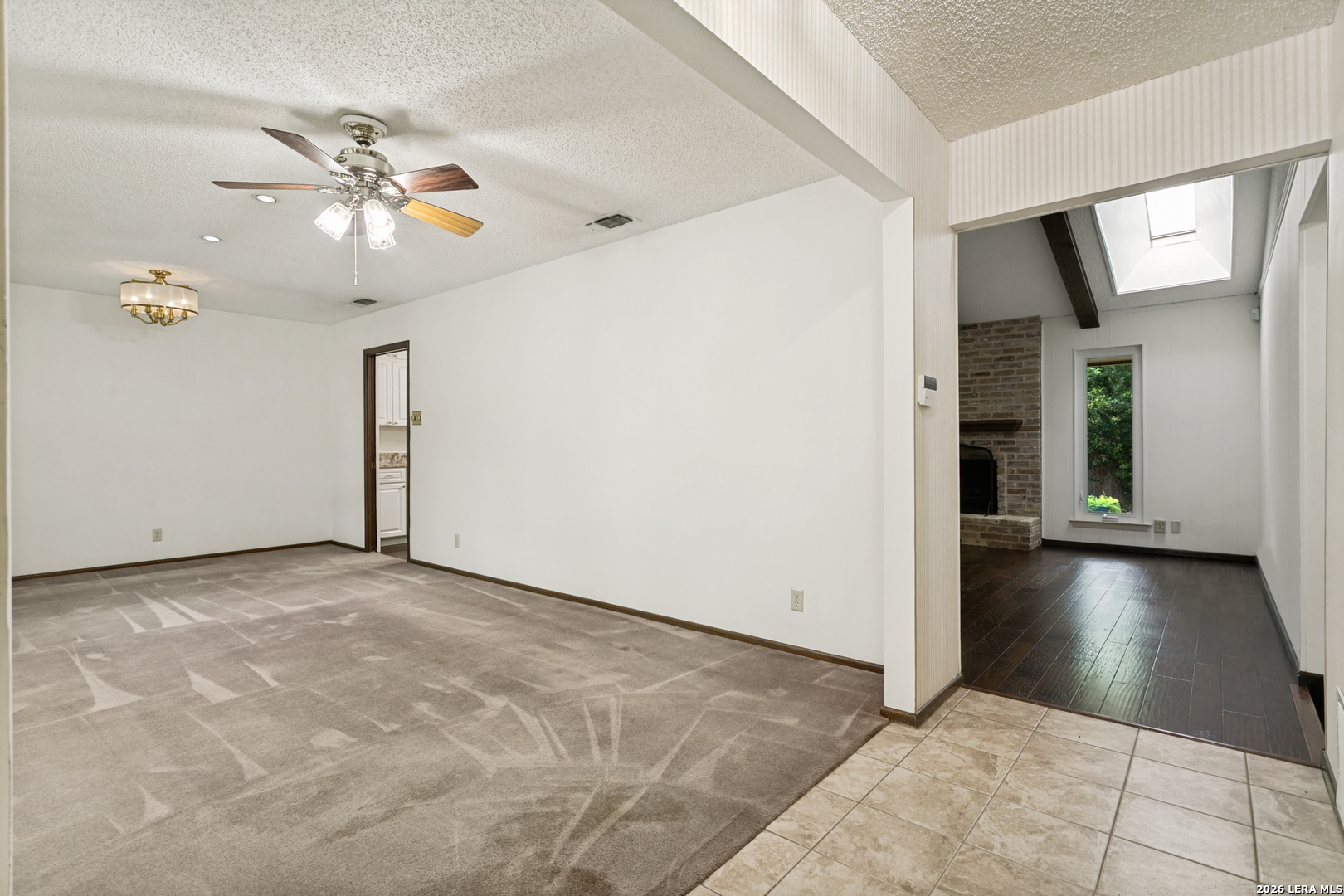 2127 Oak Wild Street San Antonio TX 78232