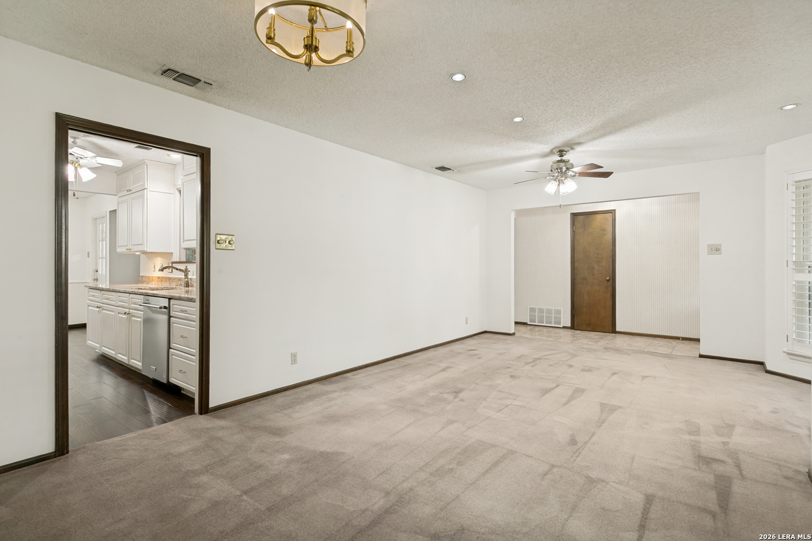 2127 Oak Wild Street San Antonio TX 78232