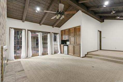 2127 Oak Wild Street San Antonio TX 78232