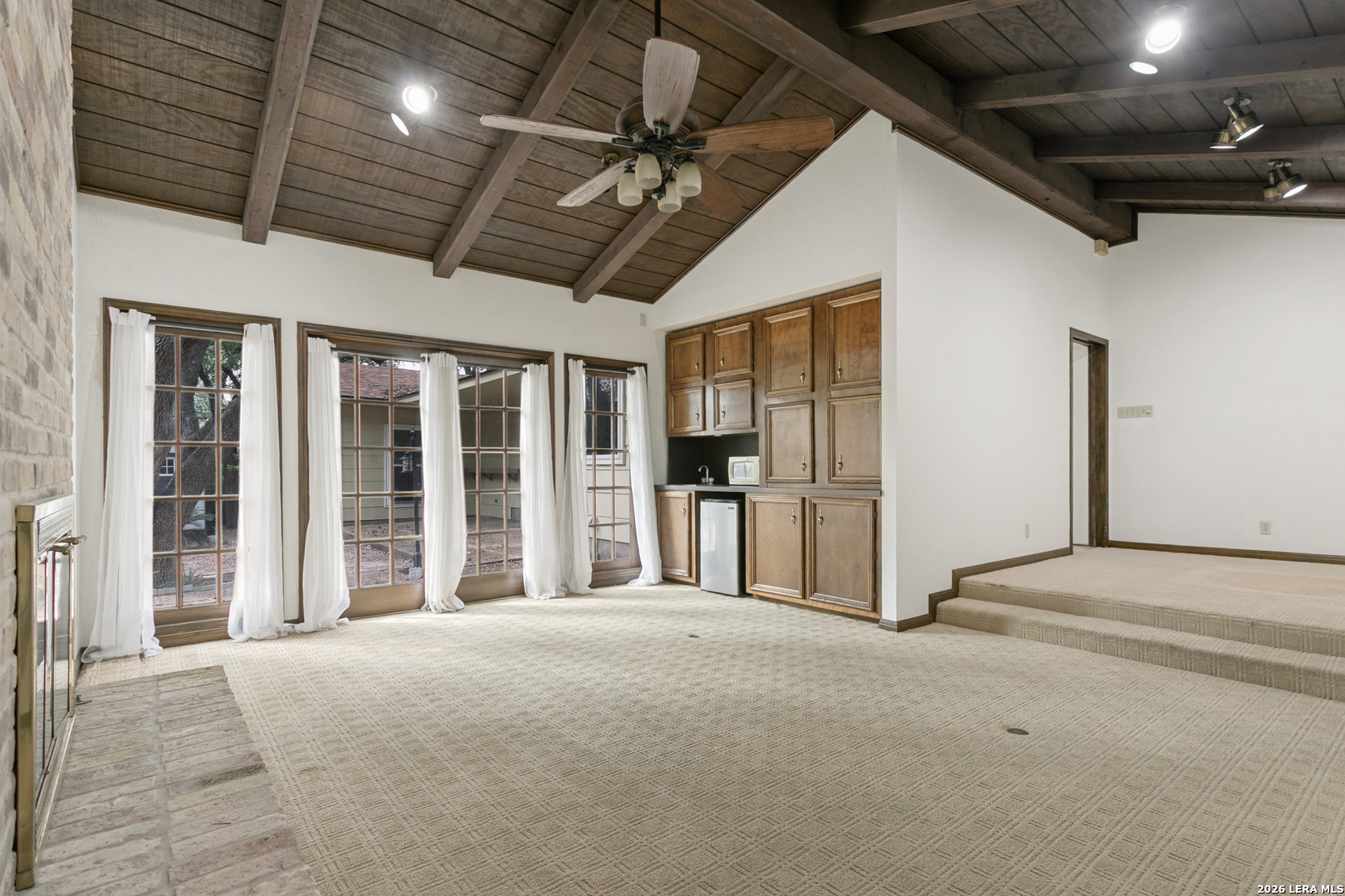 2127 Oak Wild Street San Antonio TX 78232