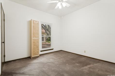 2127 Oak Wild Street San Antonio TX 78232