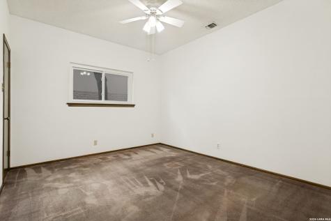 2127 Oak Wild Street San Antonio TX 78232