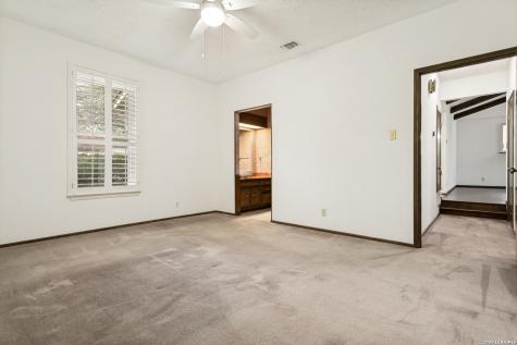 2127 Oak Wild Street San Antonio TX 78232