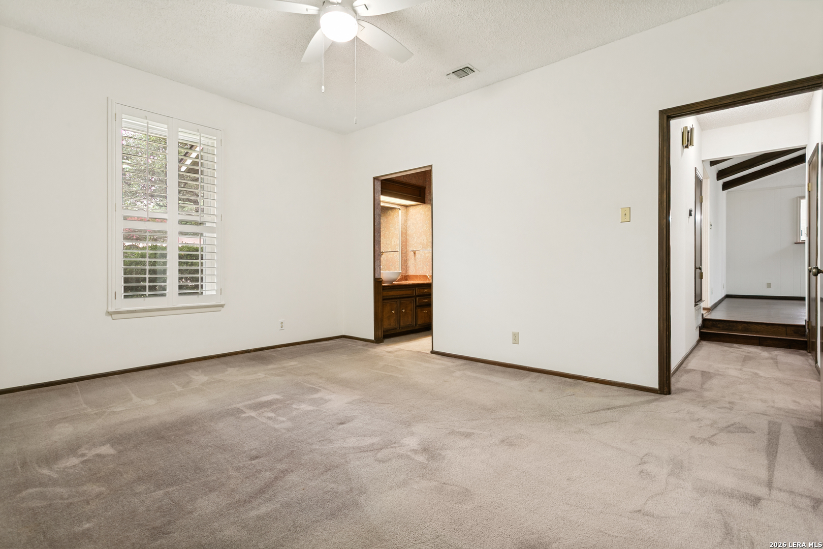 2127 Oak Wild Street San Antonio TX 78232