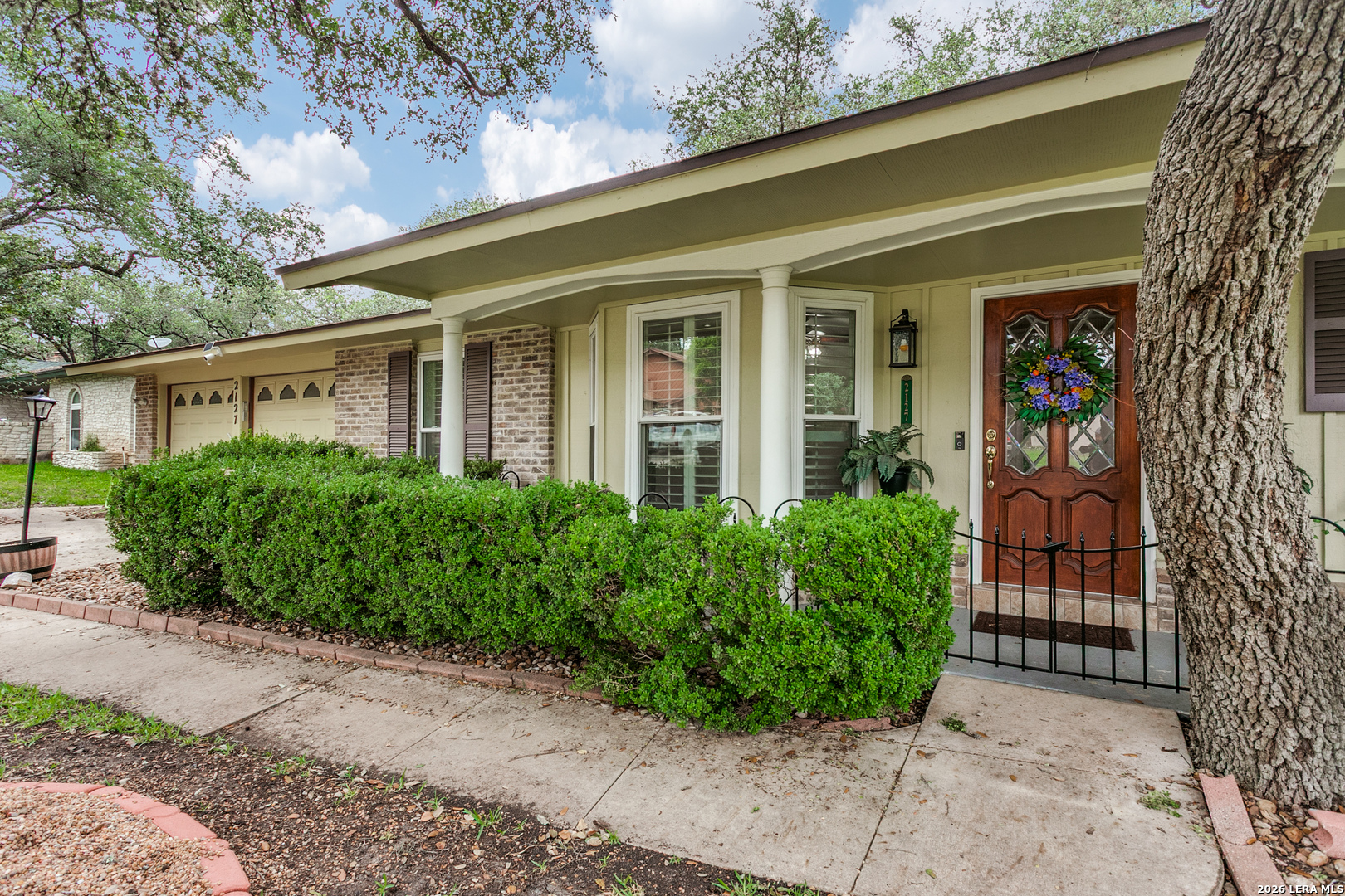 2127 Oak Wild Street San Antonio TX 78232