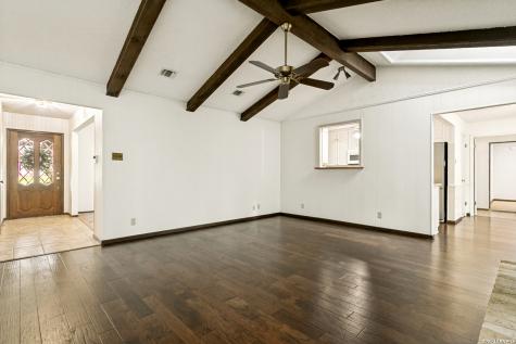 2127 Oak Wild Street San Antonio TX 78232
