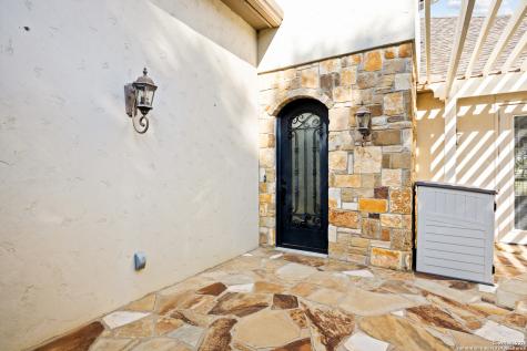2885 Rock Barn Drive E Kerrville TX 78028