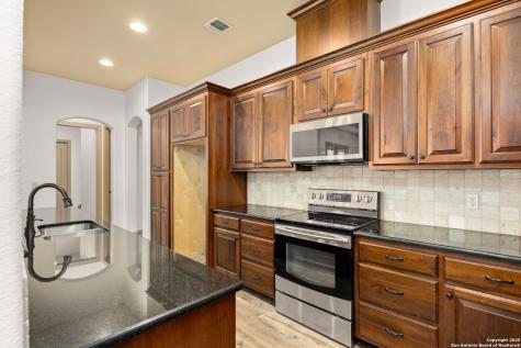 2885 Rock Barn Drive E Kerrville TX 78028