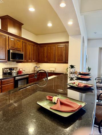 2885 Rock Barn Drive E Kerrville TX 78028