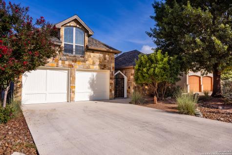 2885 Rock Barn Drive E Kerrville TX 78028