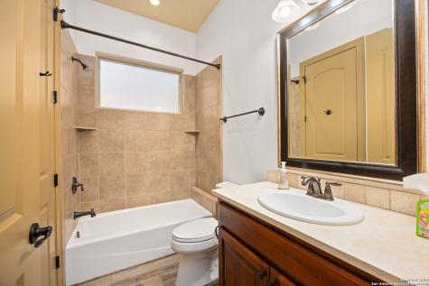 2885 Rock Barn Drive E Kerrville TX 78028