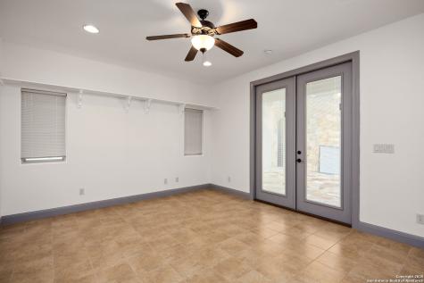 2885 Rock Barn Drive E Kerrville TX 78028