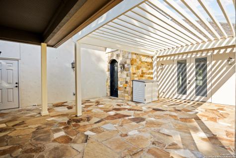 2885 Rock Barn Drive E Kerrville TX 78028