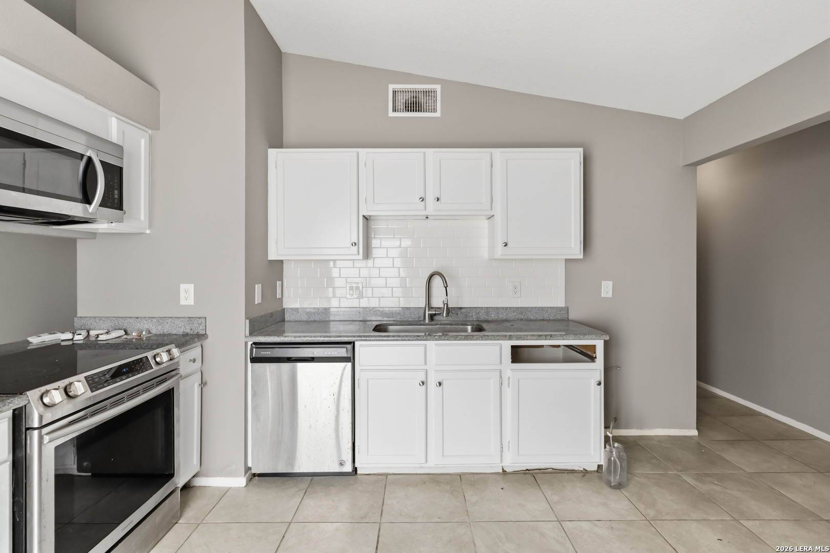 2823 Cherry Field Drive San Antonio TX 78245