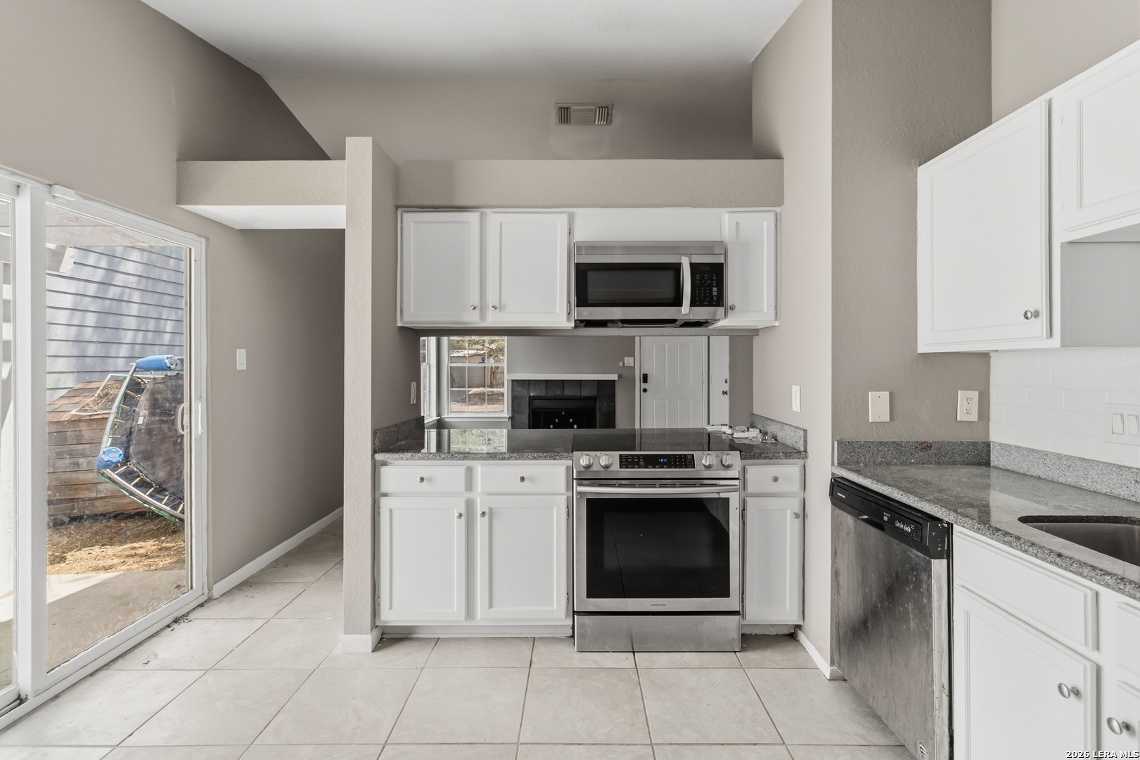 2823 Cherry Field Drive San Antonio TX 78245