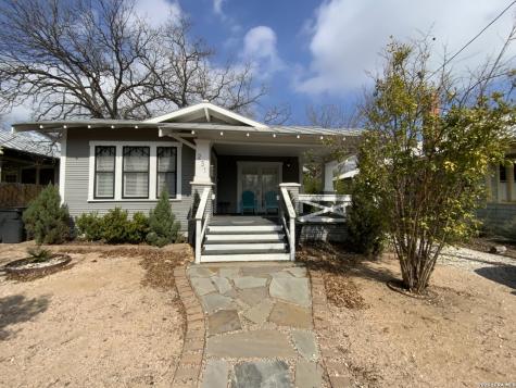 231 E Carolina Street San Antonio TX 78210