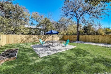 231 E Carolina Street San Antonio TX 78210