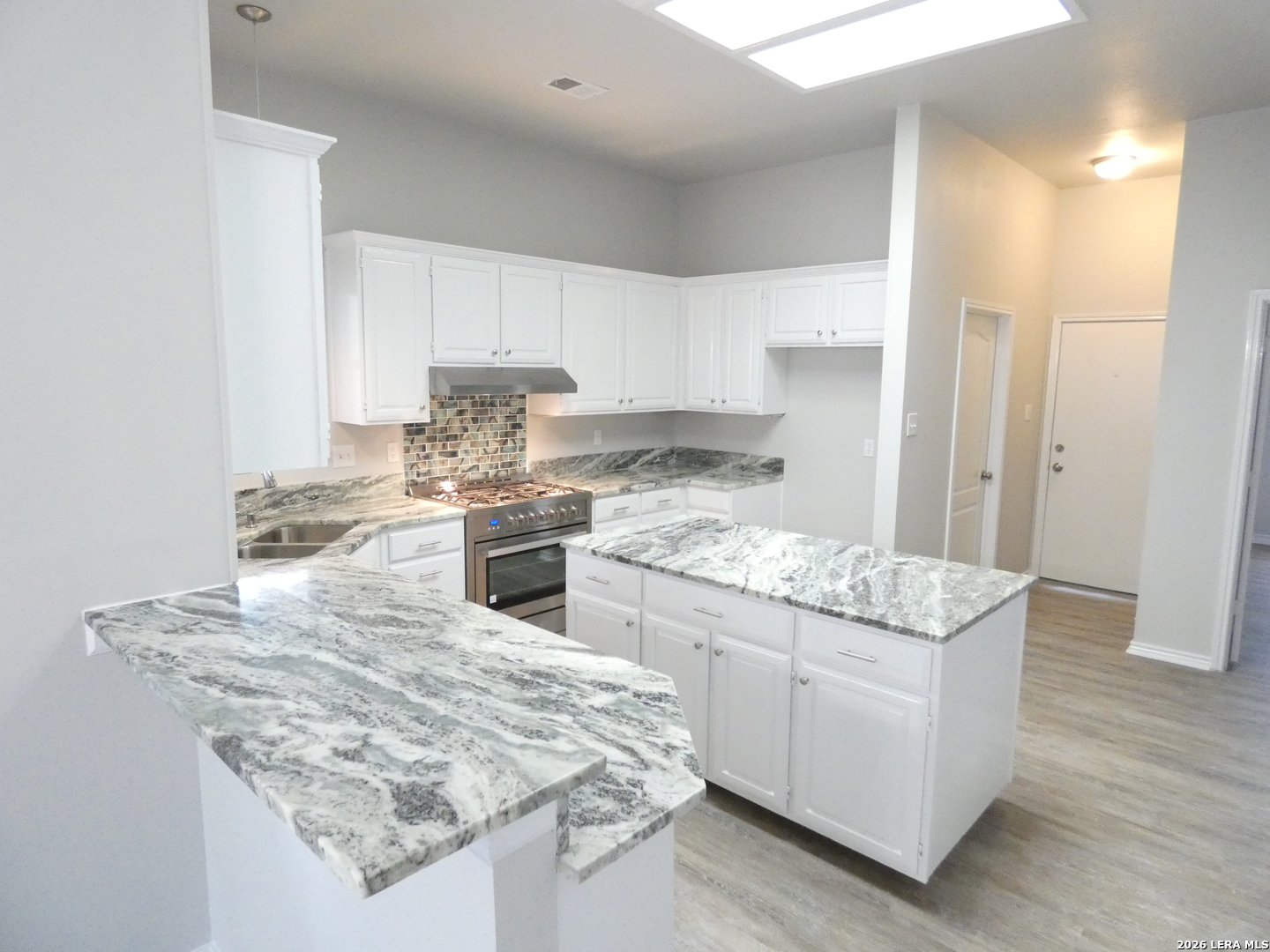 8823 Shady Valley San Antonio TX 78254