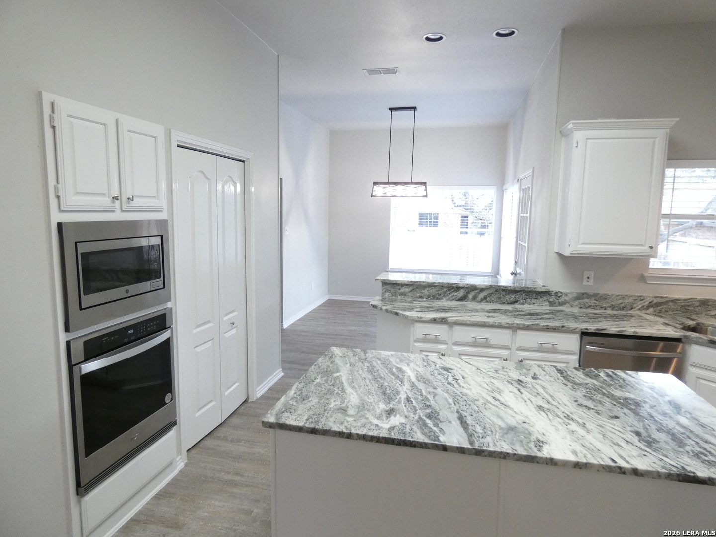 8823 Shady Valley San Antonio TX 78254