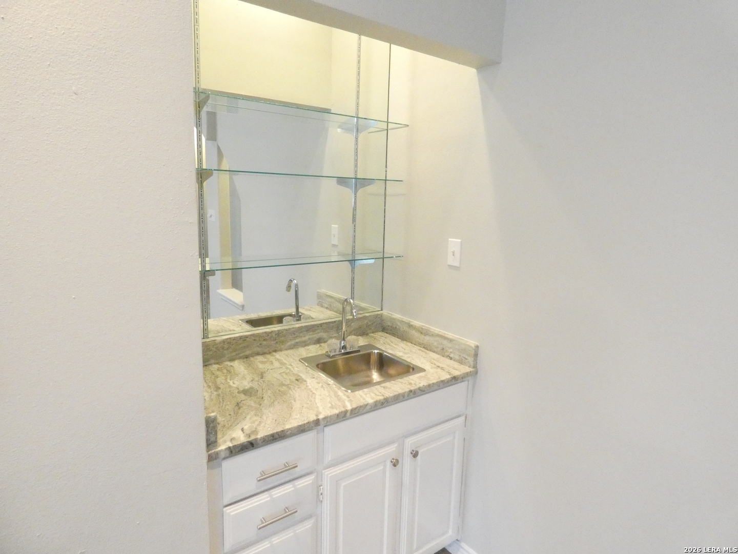 8823 Shady Valley San Antonio TX 78254
