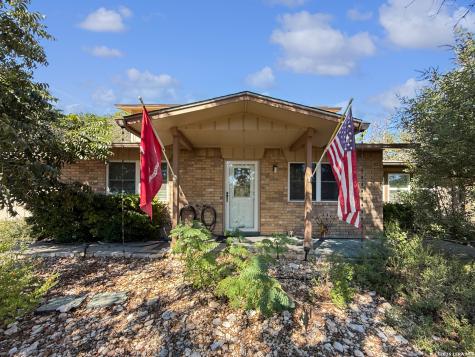 1406 N Harper Road Kerrville TX 78028