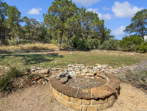 1406 N Harper Road Kerrville TX 78028